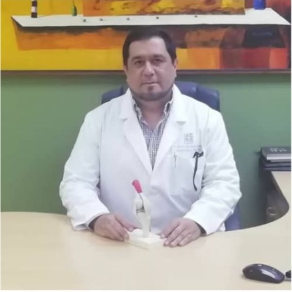 Dr. Ciro Mendoza